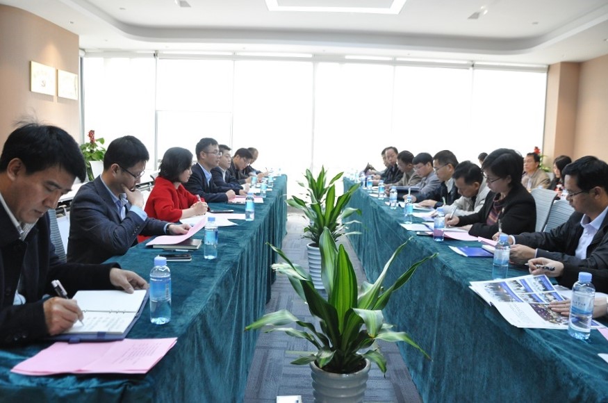 钦州市开发投资集团有限公司董事长郑豪斌一行到数字广西集团考察调研